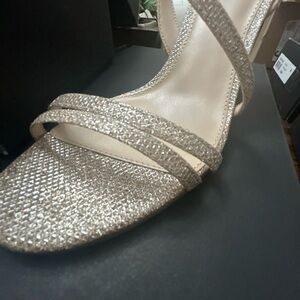 Pelle Moda Gold heels. Size 9. Brand New